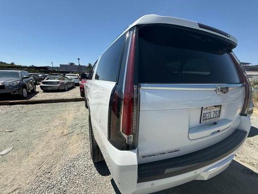 2018 Cadillac Escalade ESV Premium Luxury