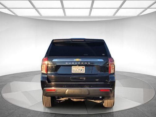 2021 Chevrolet Suburban LT