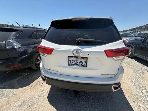 2017 Toyota Highlander Limited Platinum