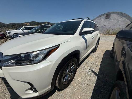 2017 Toyota Highlander Limited Platinum