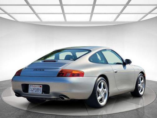 1999 Porsche 911 Carrera