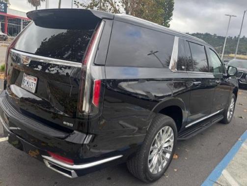 2023 Cadillac Escalade ESV Premium Luxury