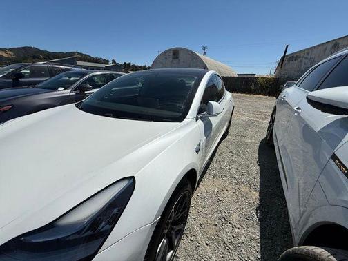 2020 Tesla Model 3 Standard Range Plus