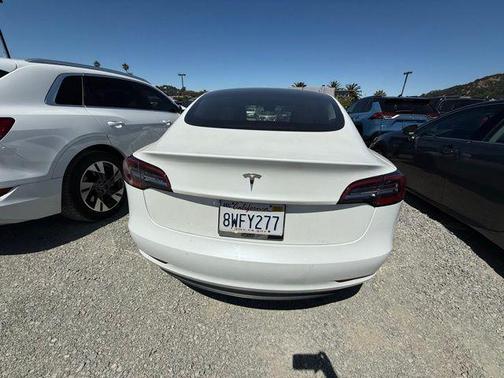 2020 Tesla Model 3 Standard Range Plus