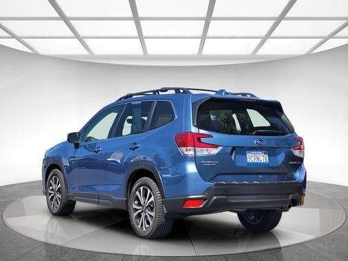 Horizon Blue Pearl 2022 Subaru Forester Limited