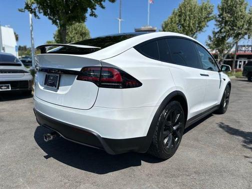 2023 Tesla Model X Standard Range