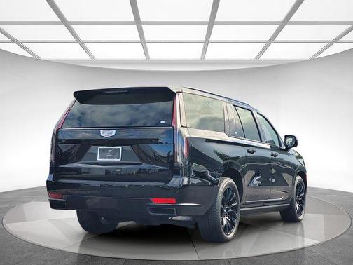 2023 Cadillac Escalade ESV Sport Platinum