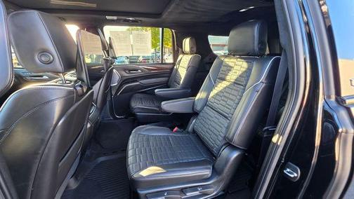2023 Cadillac Escalade ESV Sport Platinum