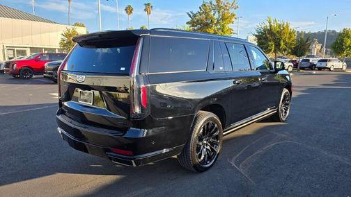 2023 Cadillac Escalade ESV Sport Platinum