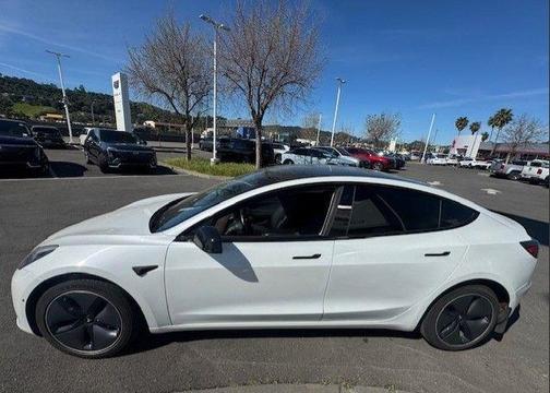 White 2019 Tesla Model 3 Long Range