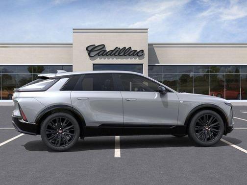2025 Cadillac LYRIQ Sport