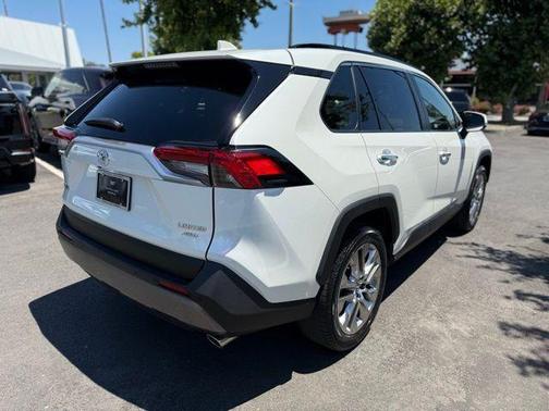 2021 Toyota RAV4 Limited