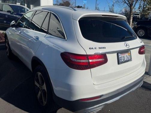 2018 Mercedes-Benz GLC 300 Base 4MATIC