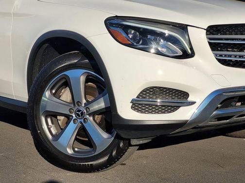 2018 Mercedes-Benz GLC 300 Base 4MATIC