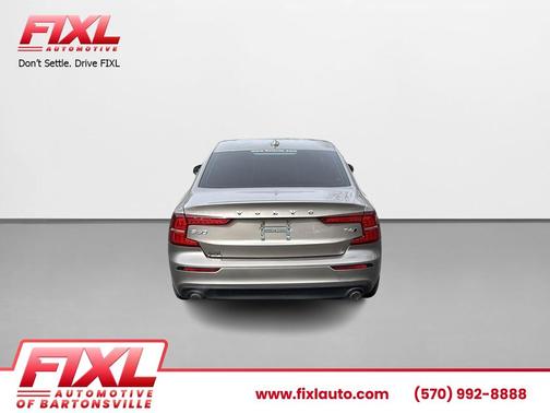 2019 Volvo S60 T6 Momentum