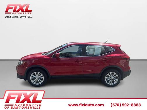 2017 Nissan Rogue Sport S