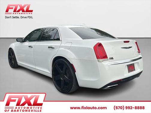 2016 Chrysler 300 S
