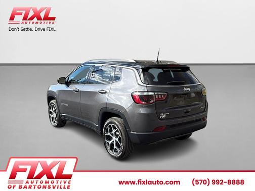 Baltic Gray Metallic Clearcoat 2024 Jeep Compass Limited