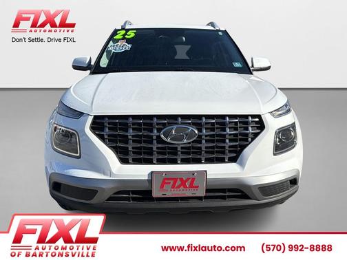 2025 Hyundai VENUE SEL