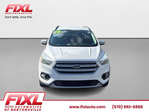 Oxford White 2018 Ford Escape SE