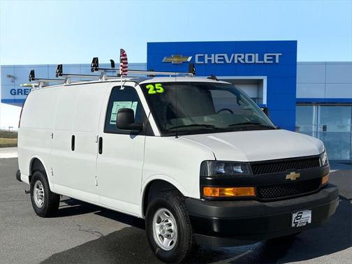 2025 Chevrolet Express 3500 RWD 3500 Regular Wheelbase WT
