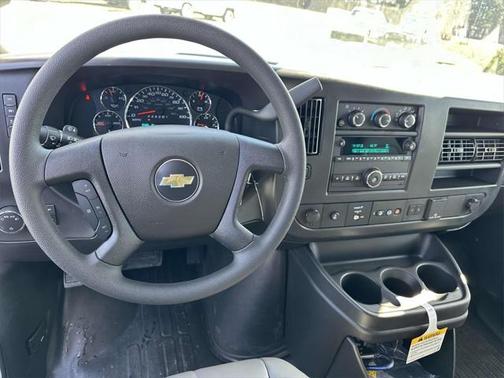 2025 Chevrolet Express 3500 RWD 3500 Regular Wheelbase WT