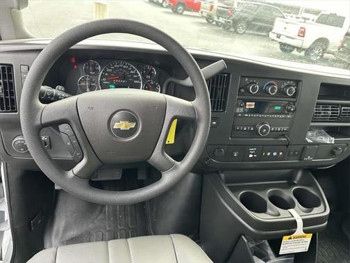 2025 Chevrolet Express 2500 RWD 2500 Regular Wheelbase WT