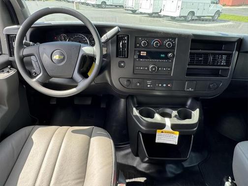 2025 Chevrolet Express 2500 LS