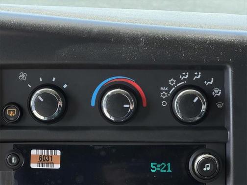 2025 Chevrolet Express 2500 LS