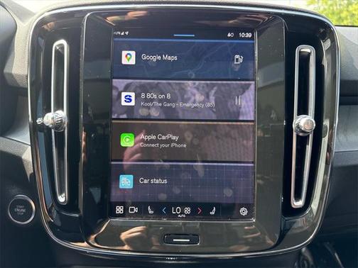 2024 Volvo XC40 B5 Core Bright Theme