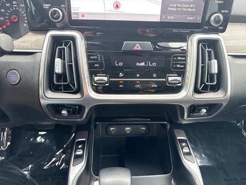 2022 Kia Sorento S
