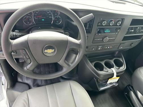 2025 Chevrolet Express 2500 RWD 2500 Regular Wheelbase WT