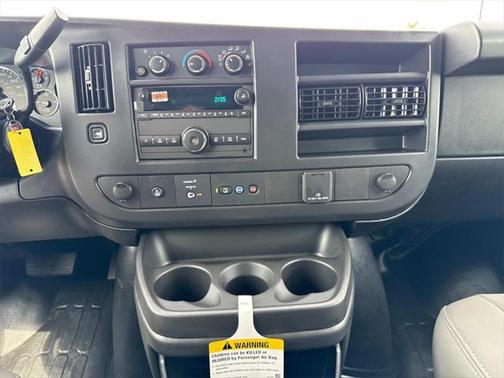 2025 Chevrolet Express 2500 RWD 2500 Regular Wheelbase WT