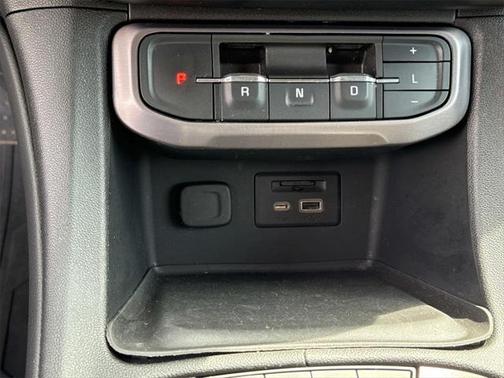 2021 GMC Acadia AWD AT4