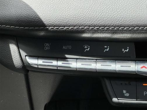2022 Cadillac XT4 Luxury