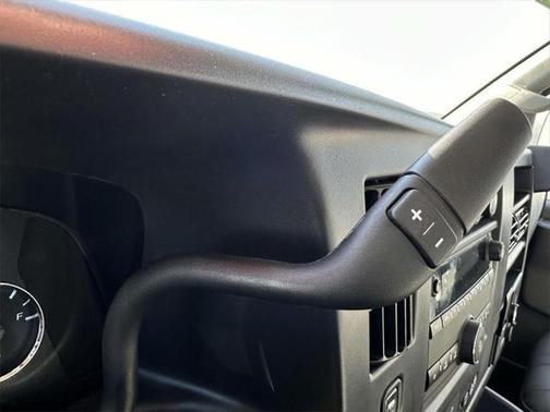 2025 Chevrolet Express 2500 RWD 2500 Regular Wheelbase WT