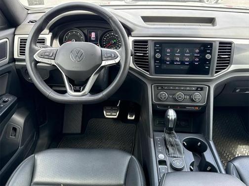 2021 Volkswagen Atlas Cross Sport 3.6L V6 SE w/Technology R-Line