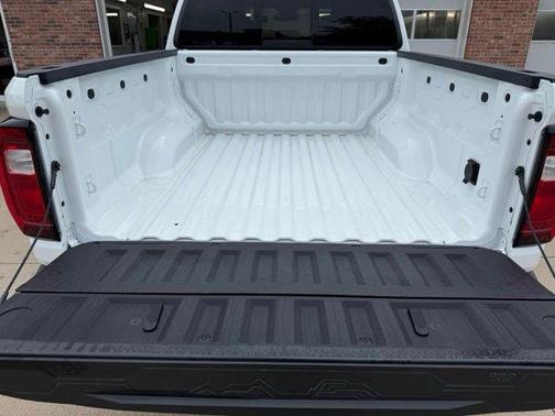 Summit White 2026 GMC Canyon Elevation
