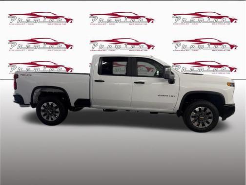 Summit White 2026 Chevrolet Silverado 2500 Custom