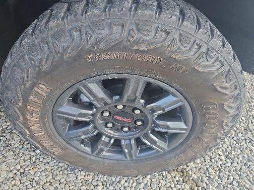 Sterling Metallic 2024 GMC Sierra 1500 AT4X