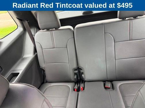Radiant Red Tintcoat 2023 Chevrolet Traverse RS