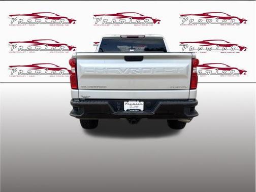 Silver Ice Metallic 2021 Chevrolet Silverado 1500 Custom Trail Boss