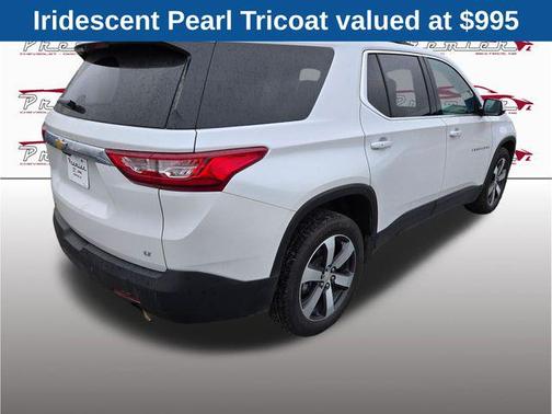 Iridescent Pearl Tricoat 2020 Chevrolet Traverse LT Leather