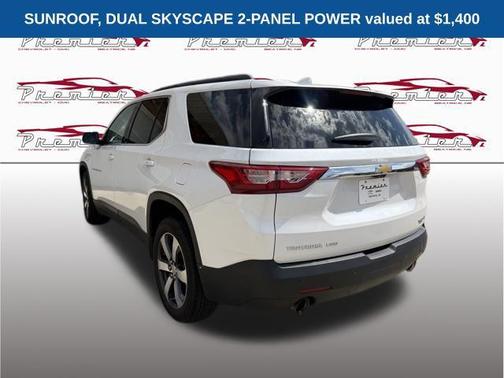 Iridescent Pearl Tricoat 2020 Chevrolet Traverse LT Leather