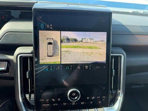 Onyx Black 2025 GMC Yukon XL Denali