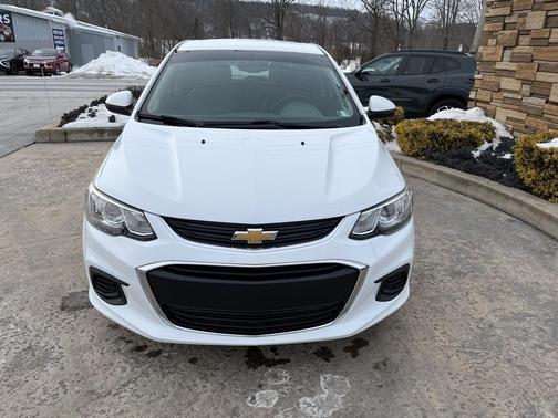 2017 Chevrolet Sonic LT