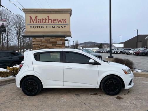 2017 Chevrolet Sonic LT