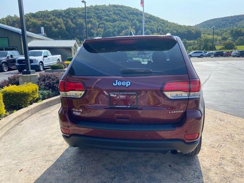 2021 Jeep Grand Cherokee Laredo