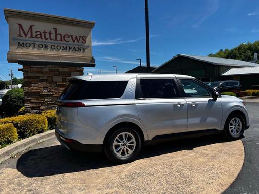 Silky Silver 2022 Kia Carnival LXS