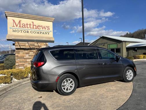 2020 Chrysler Voyager LXI